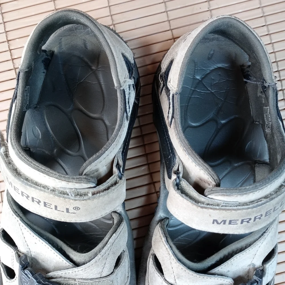 Merrell men's sz 12 brown leather Vlcrow hook & loop close hiking sandals. 39pm
